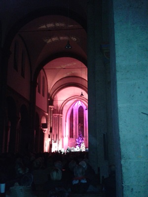 Klsche Weihnacht mit Paveiern in Klosterkirche Knechsteden